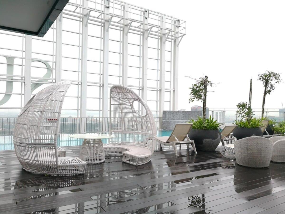 A Stylish High-Floor 2Br Suasana Suites Views Johor Bahru Dış mekan fotoğraf