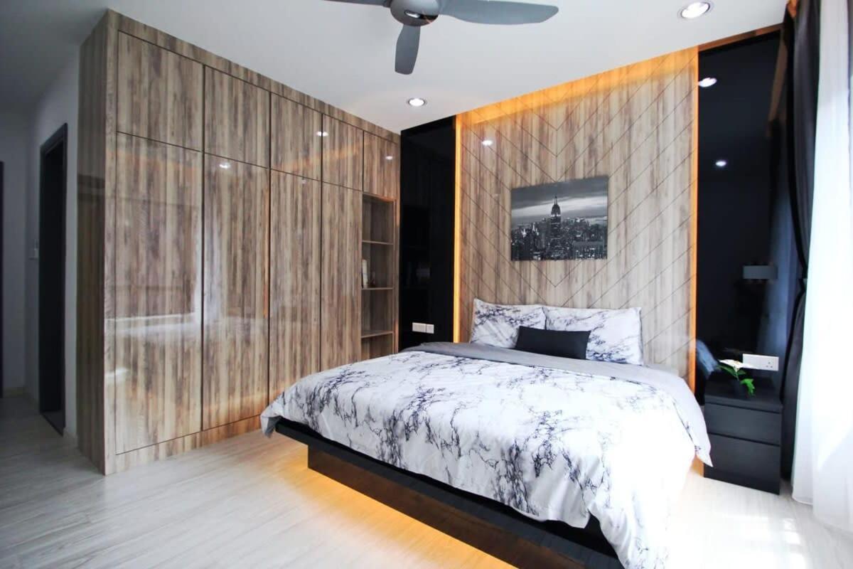 A Stylish High-Floor 2Br Suasana Suites Views Johor Bahru Dış mekan fotoğraf